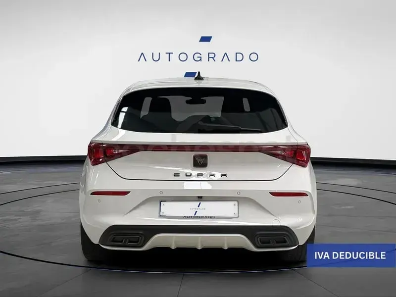 Usado Cupra Leon 150 CV (110 kW) 2023 Blanco Berlina