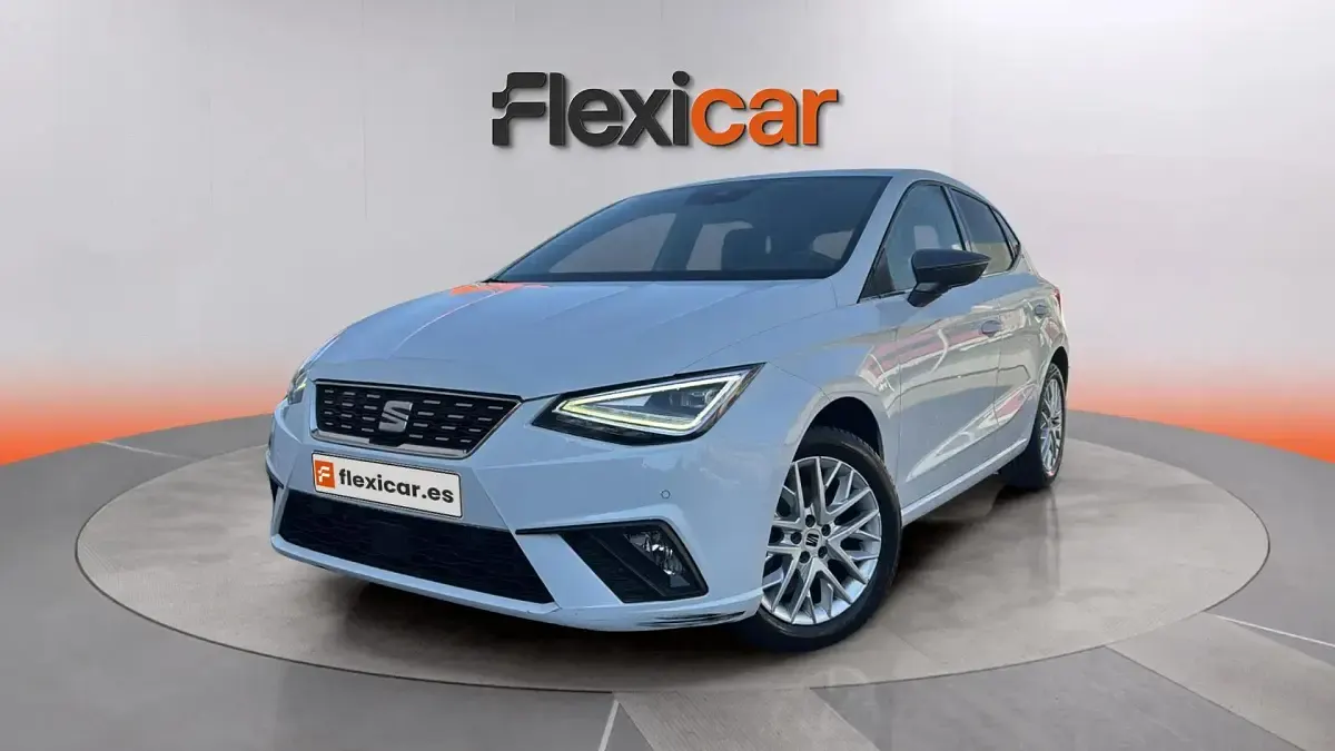 Usado Seat Ibiza XCELLENCE 116 CV (85 kW) 2024 Blanco Utilitario