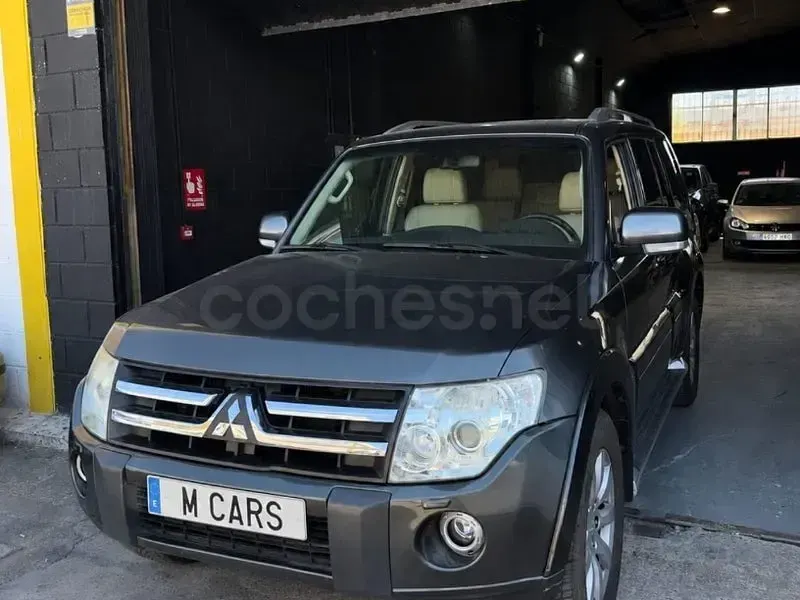 Usado Mitsubishi Montero Motion 200 CV (147 kW) 2011 Beige SUV