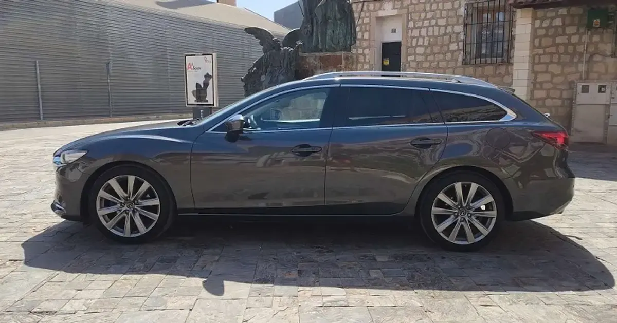 Usado Mazda 6 150 CV (110 kW) 2020 Gris Berlina