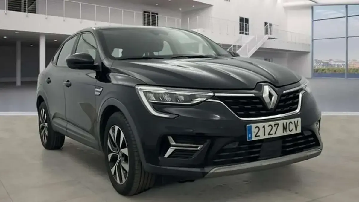 Usado Renault Arkana Equilibre 145 CV (106 kW) 2022 Negro SUV