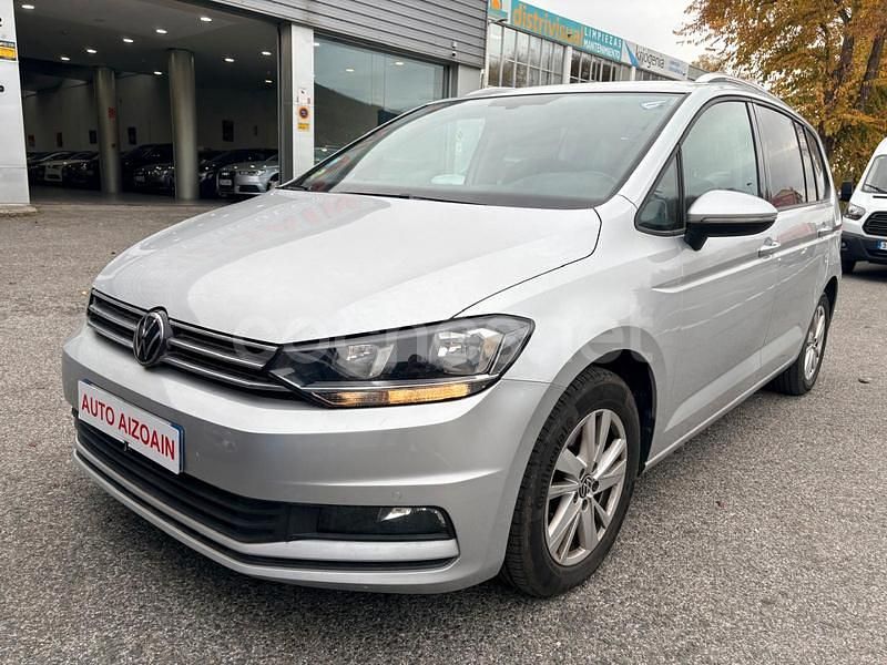 Gris / plata Usado 2020 VW Touran Business Monovolumen | 18.500 € (Precio justo) - Imagen 1/4