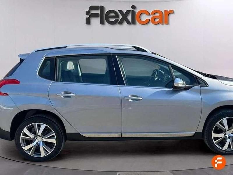Usado Peugeot 2008 Allure 99 CV (72 kW) 2016 Gris SUV