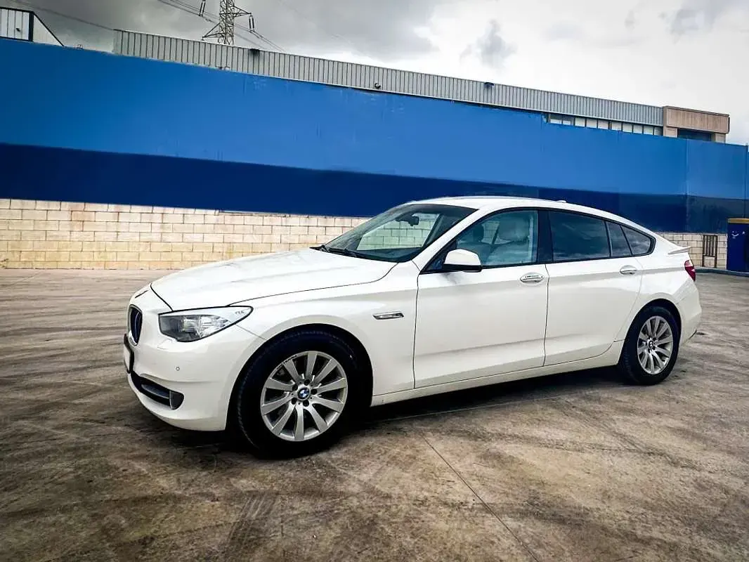 Usado BMW 530 245 CV (180 kW) 2011 Blanco Berlina