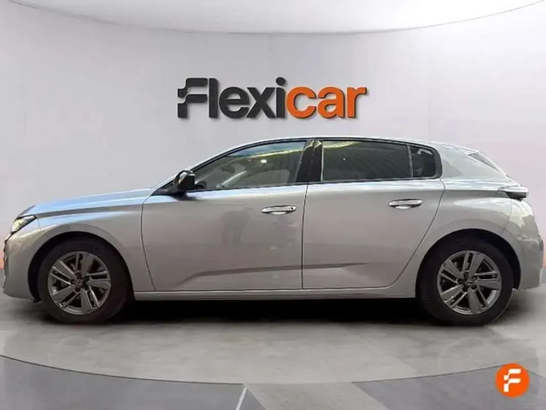 Usado Peugeot 308 Active 131 CV (96 kW) 2022 Gris Utilitario