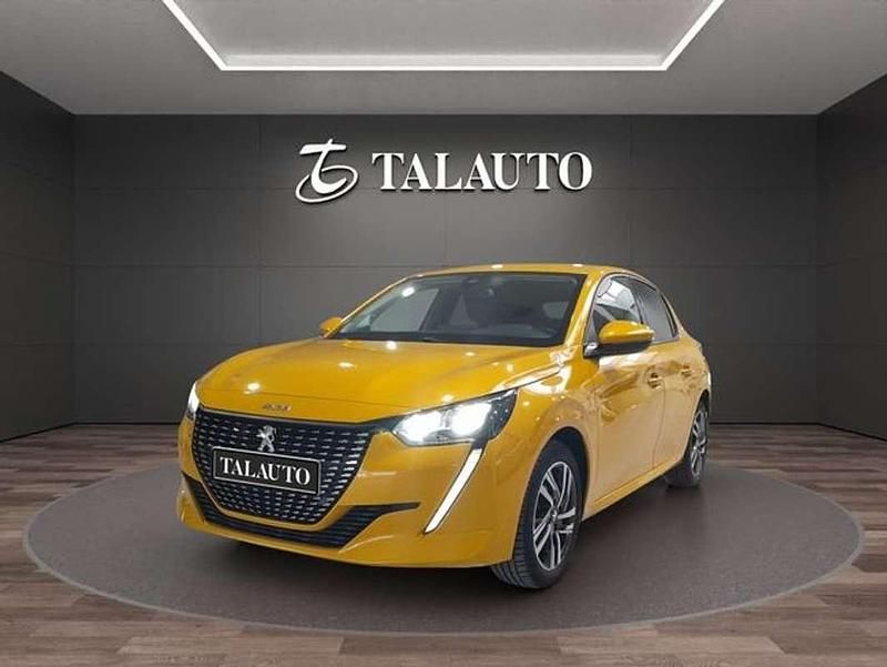 Usado Peugeot 208 Allure 99 CV (72 kW) 2021 Amarillo Utilitario