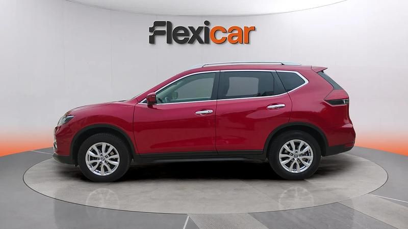 Usado Nissan X-Trail Visia 160 CV (117 kW) 2021 Rojo SUV