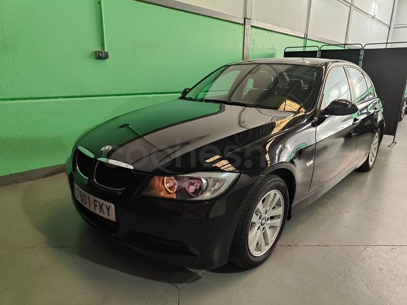 Usado BMW 318 Comfort Edition 129 CV (94 kW) 2007 Negro Berlina
