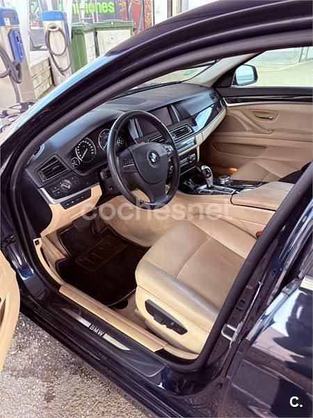 Begagnad BMW 520 Efficient Dynamics 184 HK (135 kW) 2014 Blå Sedan