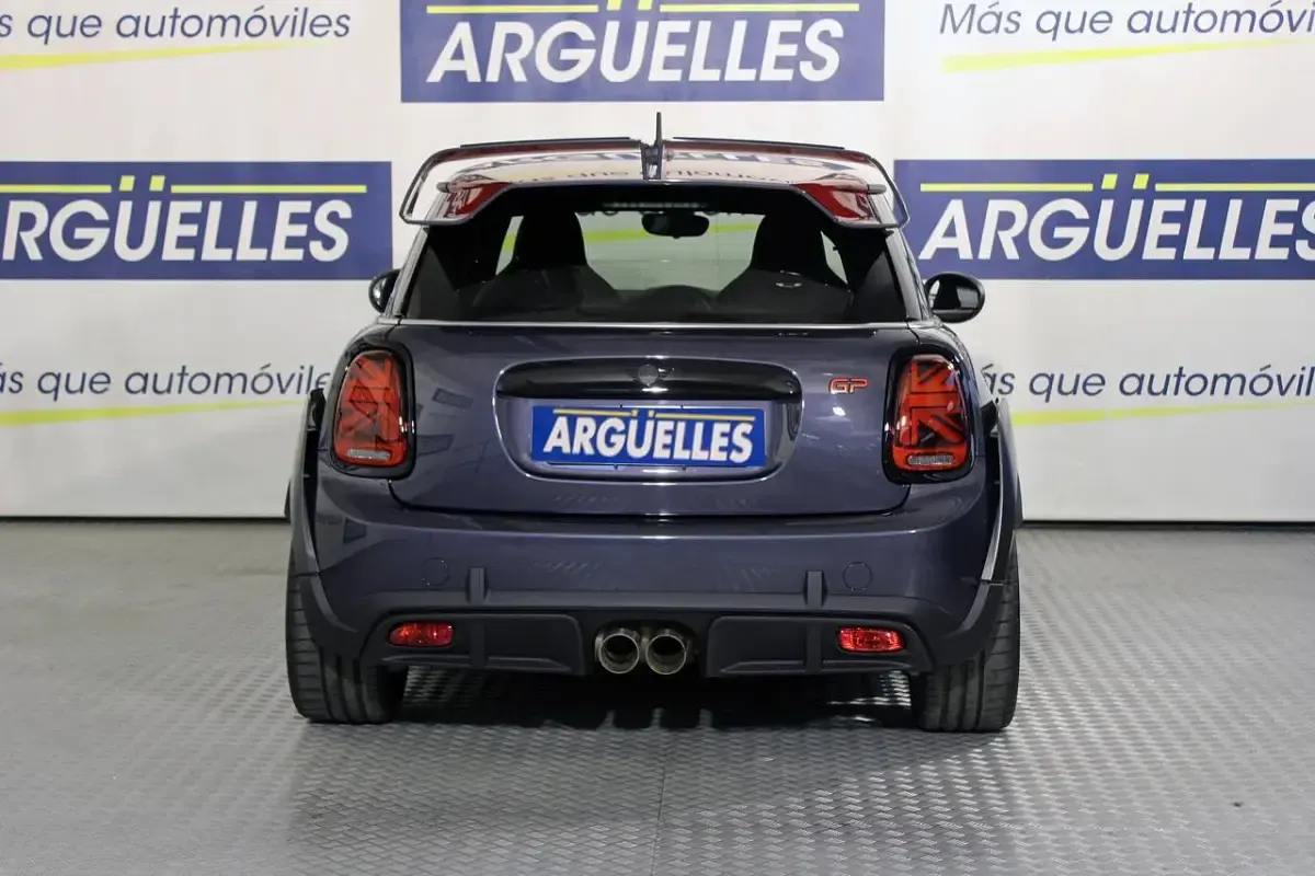 Usado Mini John Cooper Works 306 CV (225 kW) 2020 Gris metalizado Utilitario