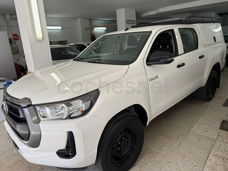 Usado Toyota HiLux 150 CV (110 kW) 2023 Blanco Pickup/Camioneta