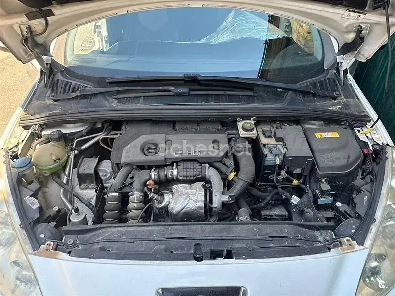 Usado Peugeot 308 Active 112 CV (82 kW) 2011 Blanco Berlina
