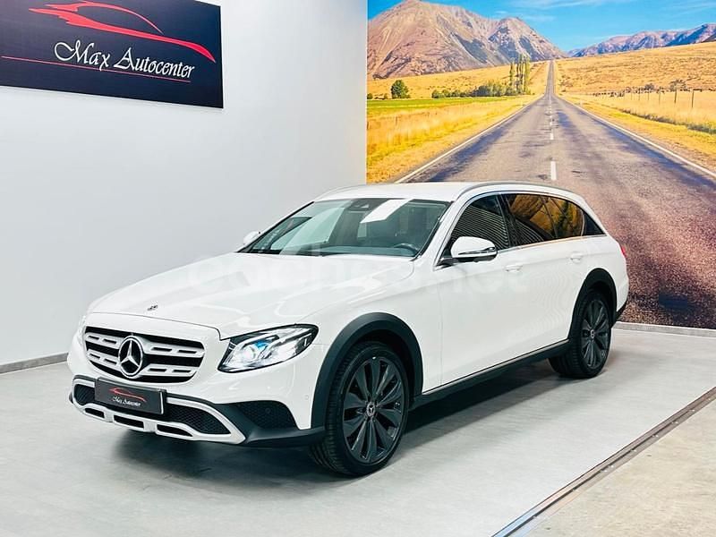 Usado Mercedes E220 All-Terrain 194 CV (142 kW) 2018 Blanco Familiar