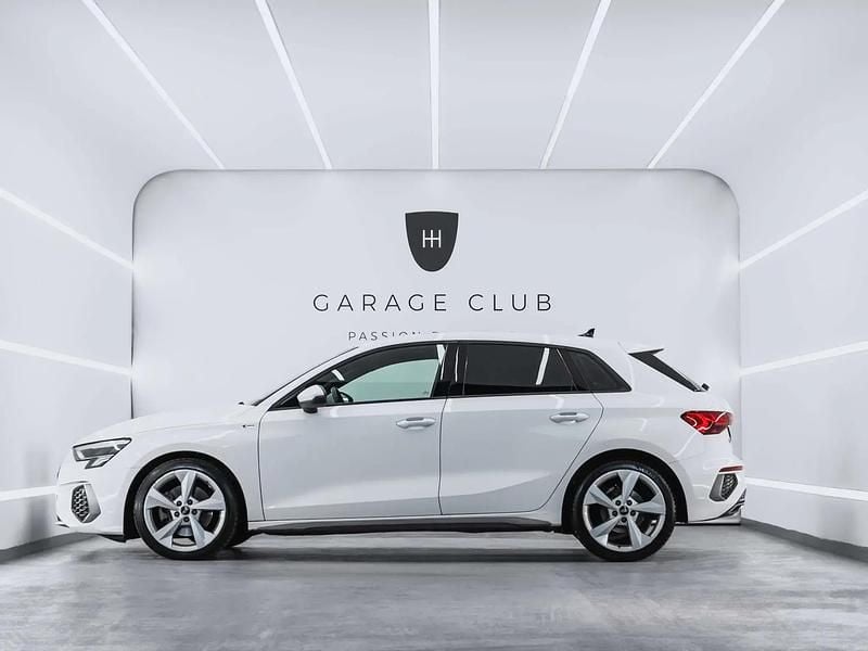 Usado Audi A3 S-Line 116 CV (85 kW) 2021 Blanco Berlina