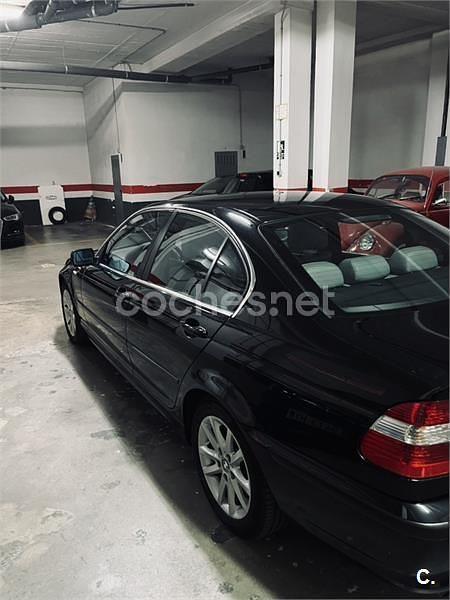 Usado BMW 320 170 CV (125 kW) 2004 Negro Berlina
