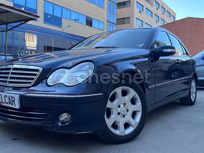 Azul Usado 2005 Mercedes C220 Elegance Berlina | 4500 € (Precio justo) - Imagen 1/4