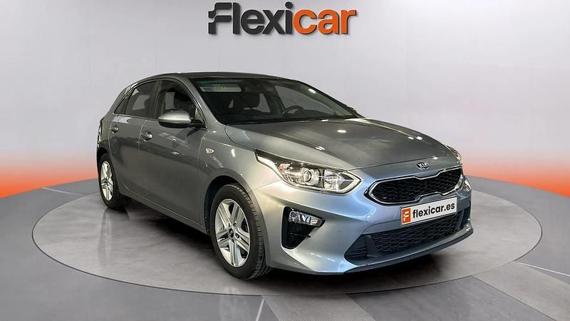 Usado Kia Ceed 140 CV (102 kW) 2020 Gris Utilitario