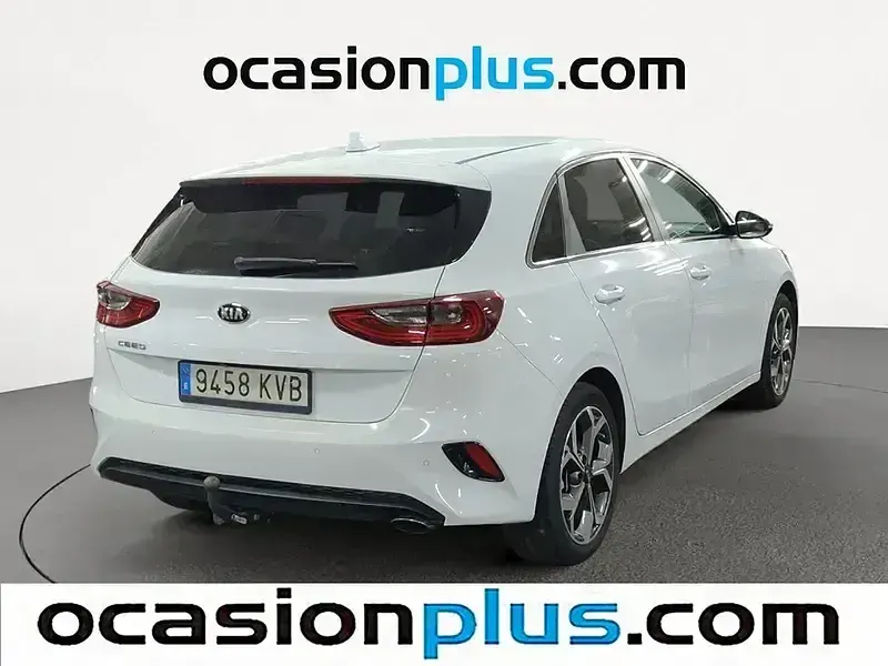 Usado Kia Ceed 136 CV (100 kW) 2019 Blanco Utilitario