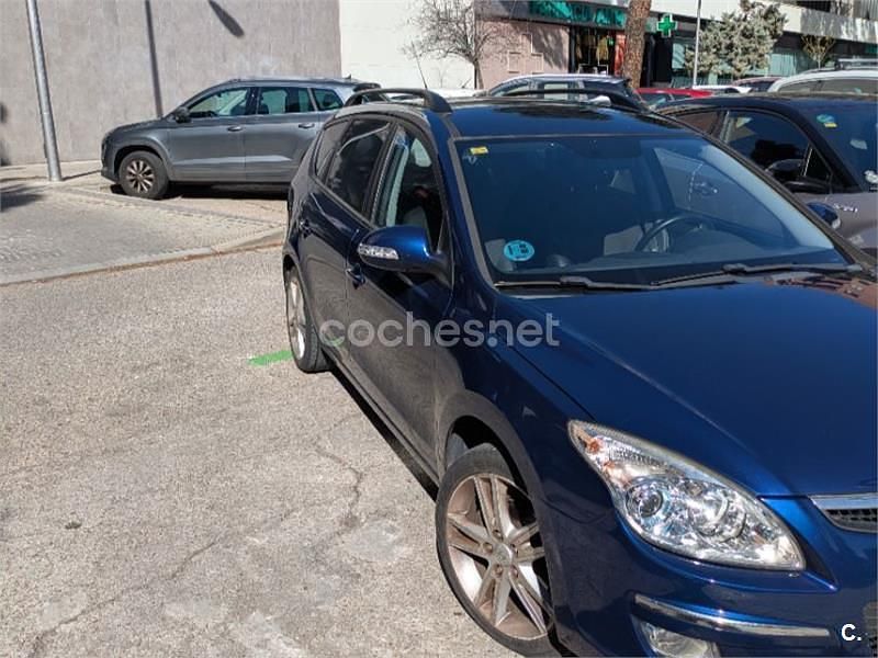 Usado Hyundai i30 GLS 126 CV (92 kW) 2008 Azul Familiar