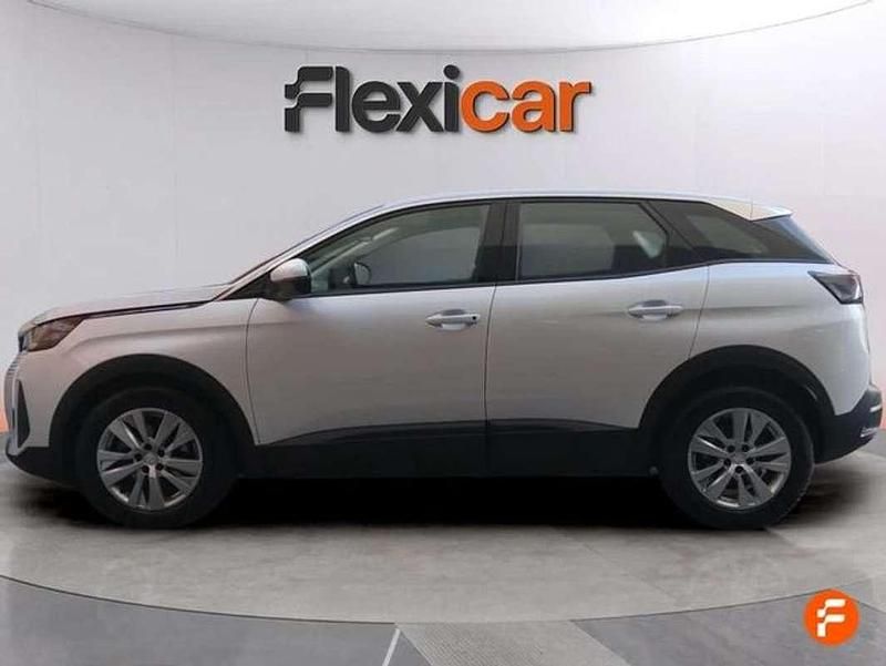 Usado Peugeot 3008 Active 131 CV (96 kW) 2021 Blanco SUV