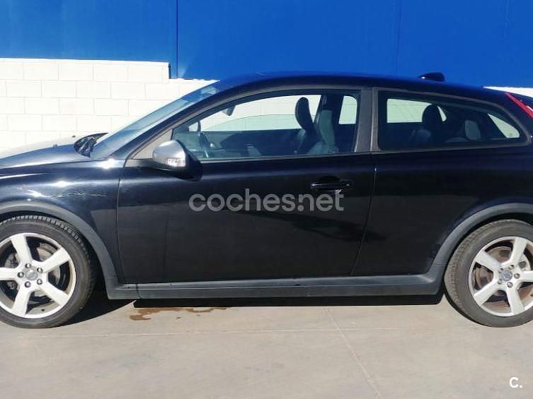 Negro Usado 2011 Volvo C30 Business Edition Utilitario | 6600 € (Buen precio) - Imagen 1/4