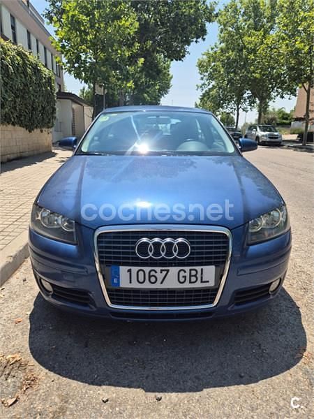 Azul Usado 2008 Audi A3 Attraction Berlina | 5700 € (Buen precio) - Imagen 1/4