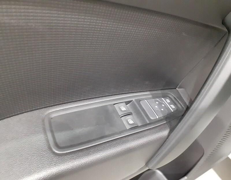 Usado Renault Kangoo 88 kW (120 CV) 2023 Blanco Monovolumen