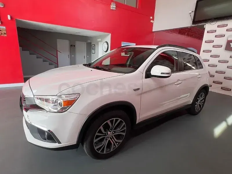Usado Mitsubishi ASX Motion 117 CV (86 kW) 2017 Blanco SUV