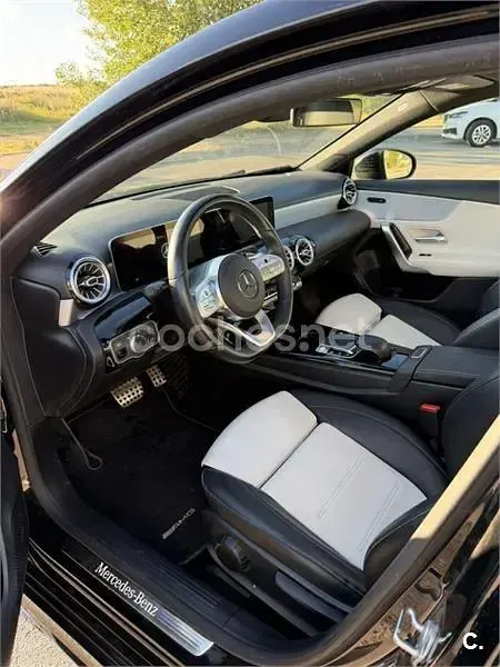 Usado Mercedes A200 156 CV (114 kW) 2019 Negro Berlina