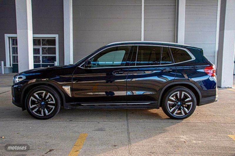 Usado BMW iX3 210 kW (286 CV) 2021 Negro SUV