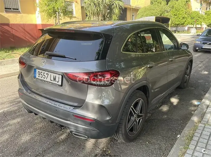 Usado Mercedes GLA200 150 CV (110 kW) 2021 Gris / plata SUV