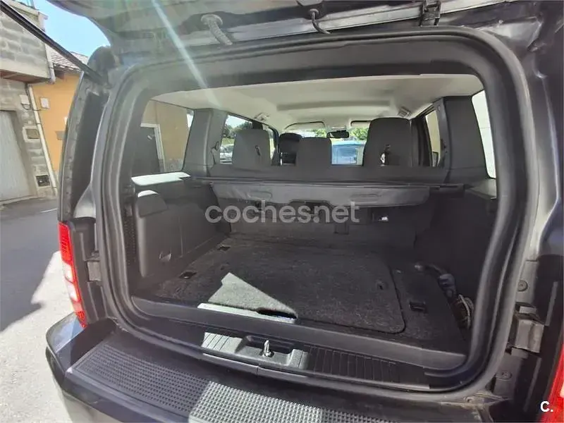Usado Jeep Cherokee Sport 177 CV (130 kW) 2010 Negro SUV