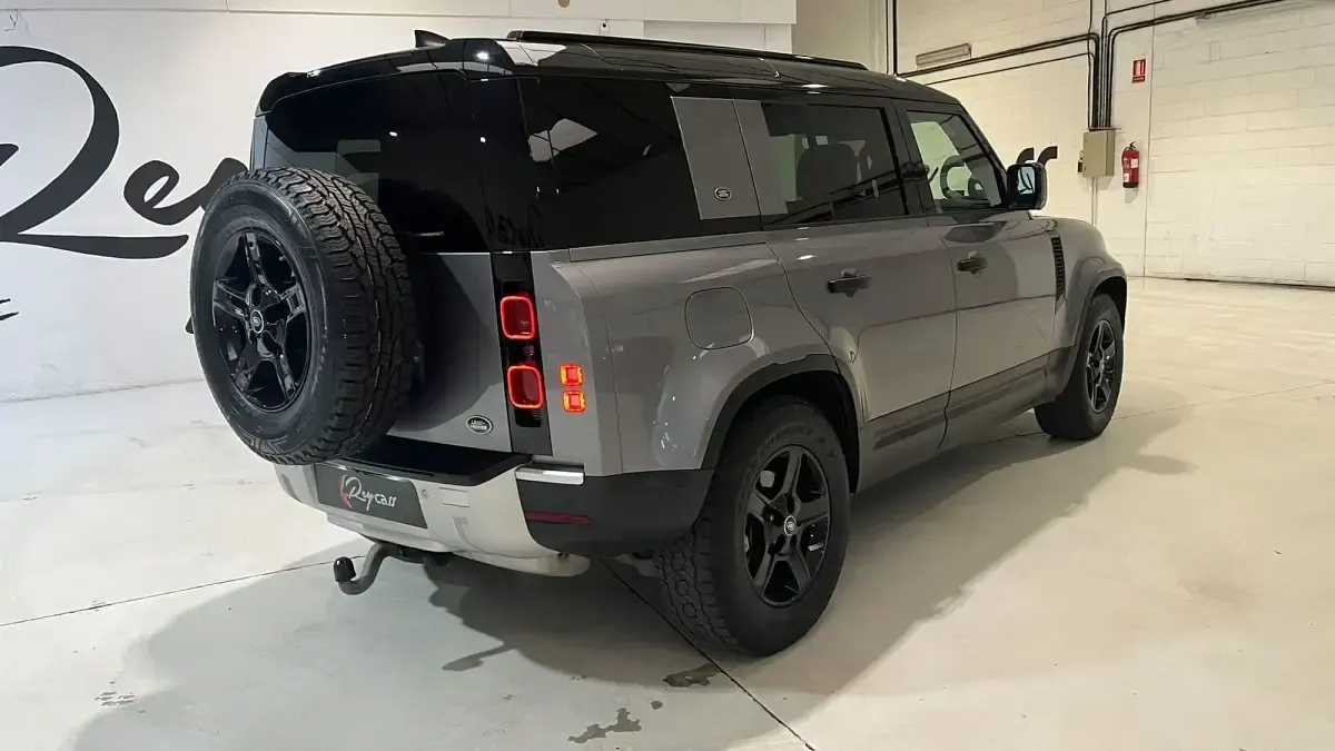 Usado Land Rover Defender SE 200 CV (147 kW) 2020 Gris SUV