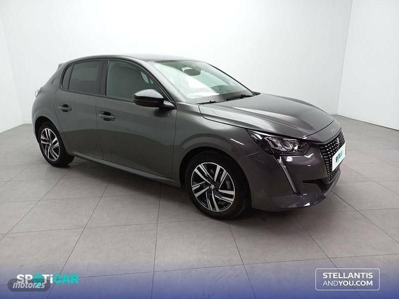 Usado Peugeot 208 Allure 100 CV (73 kW) 2023 Plata Utilitario