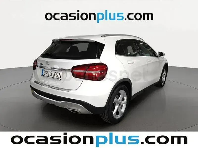 Usado Mercedes GLA200 136 CV (100 kW) 2018 Blanco SUV