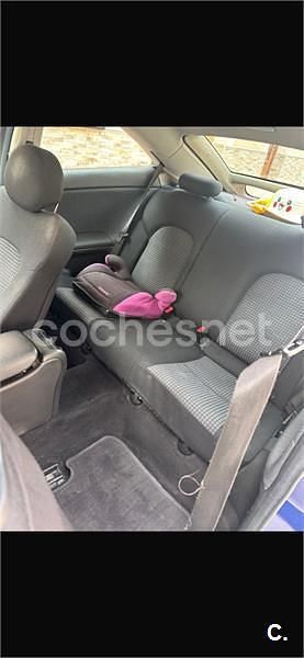 Usado Mercedes C200 122 CV (89 kW) 2004 Azul Berlina