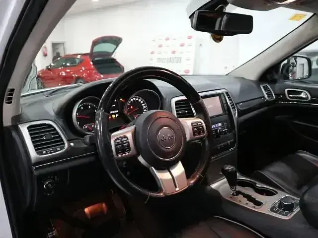 Käytetty Jeep Grand Cherokee Overland 250 HP (183 kW) 2017 Valkoinen Katumaasturi