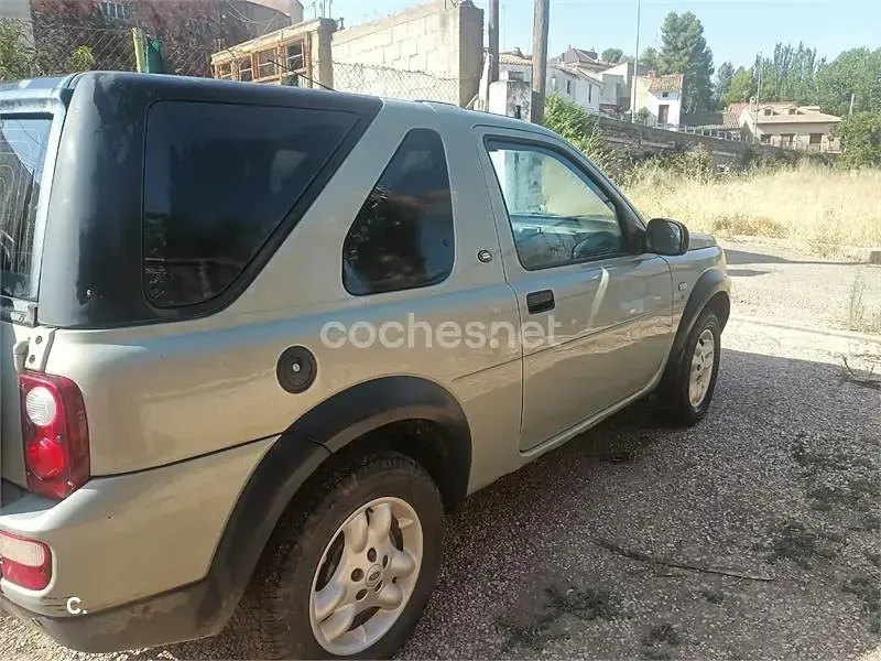 Usado Land Rover Freelander S 112 CV (82 kW) 2005 Beige SUV