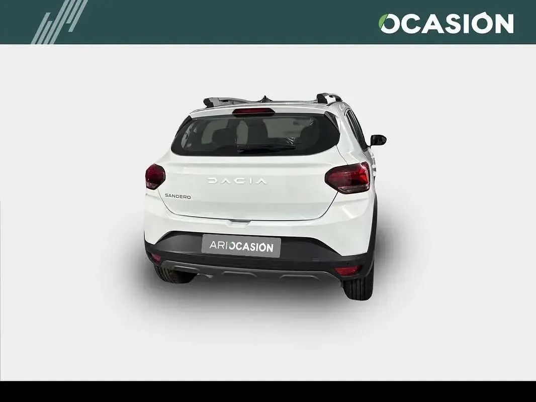 Usado Dacia Sandero Expression 91 CV (66 kW) 2024 Blanco Utilitario