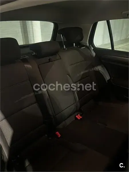 Usado VW Golf VII Advance 125 CV (91 kW) 2017 Gris / plata Berlina