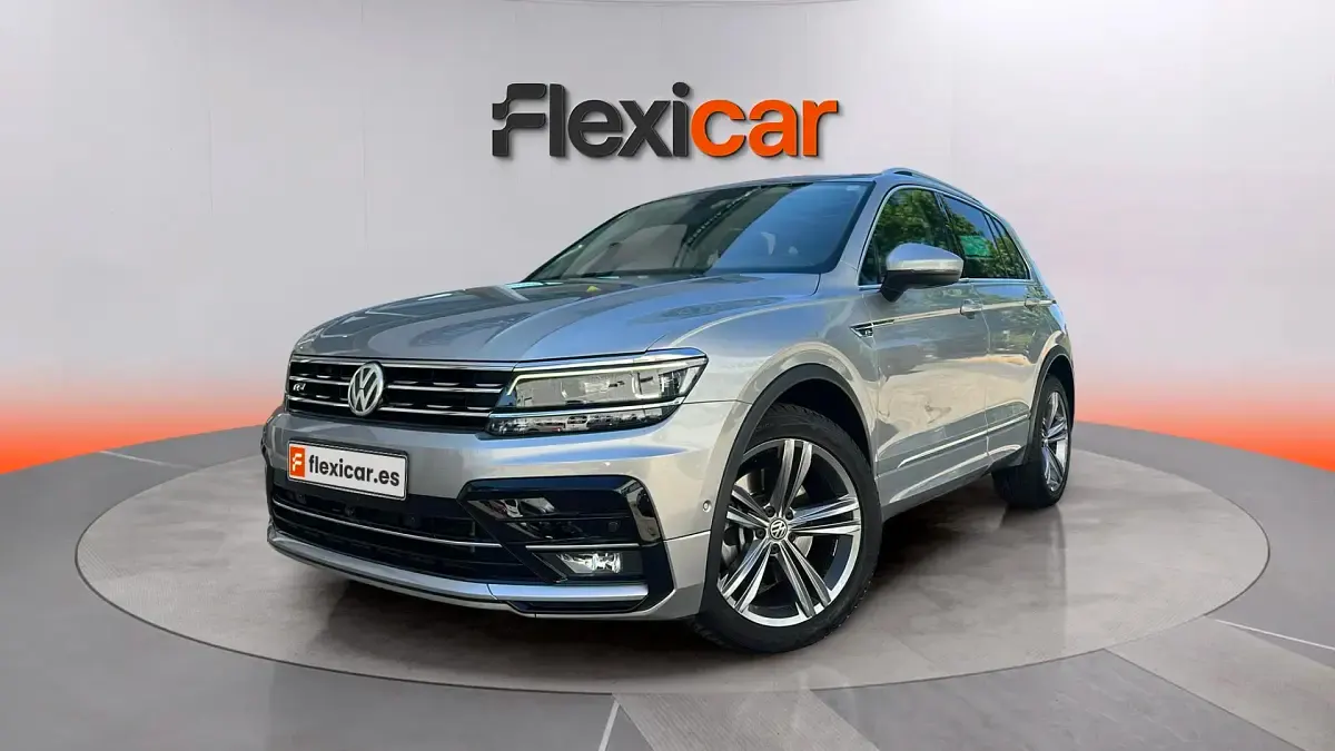Usado VW Tiguan Sportline 240 CV (176 kW) 2018 Gris SUV