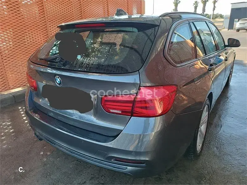 Usado BMW 320 190 CV (139 kW) 2019 Gris / plata Familiar