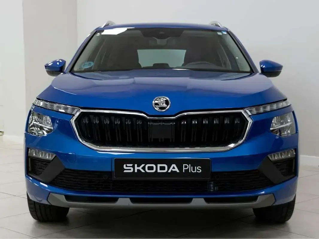 Usado Skoda Kamiq Selection 116 CV (85 kW) 2025 Azul SUV