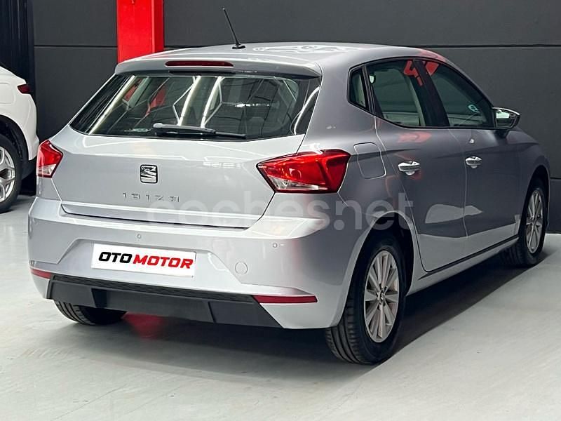 Usado Seat Ibiza Style 80 HP (58 kW) 2019 Cinzento Sedan