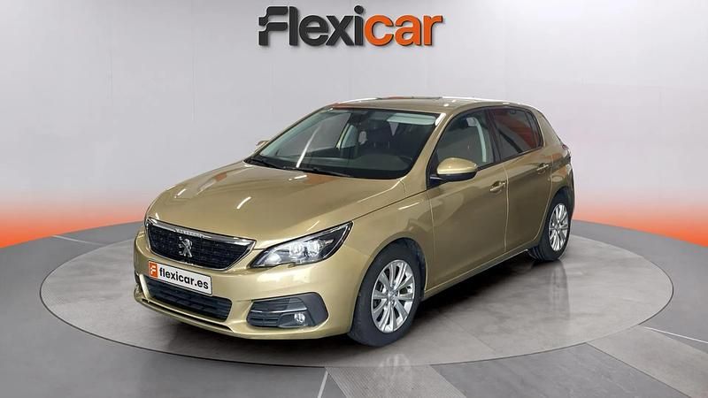 Usado Peugeot 308 Access 110 CV (80 kW) 2018 Amarillo Berlina