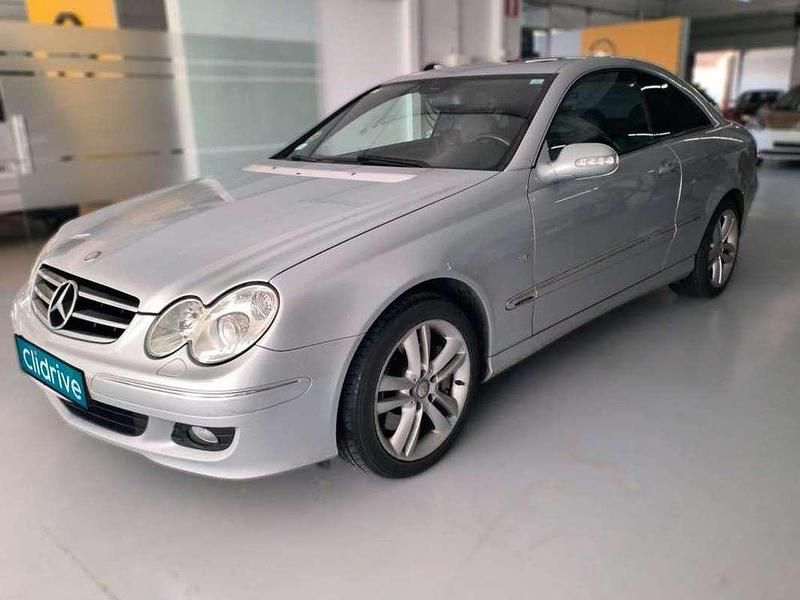 Usado Mercedes CLK200 Avantgarde 224 CV (164 kW) 2008 Gris Coupe