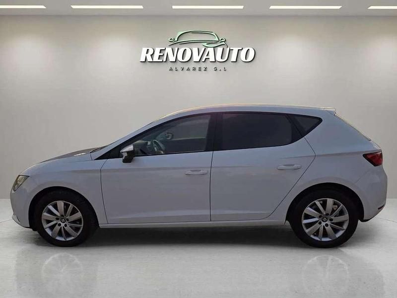 Usado Seat Leon Reference 105 CV (77 kW) 2013 Blanco Utilitario