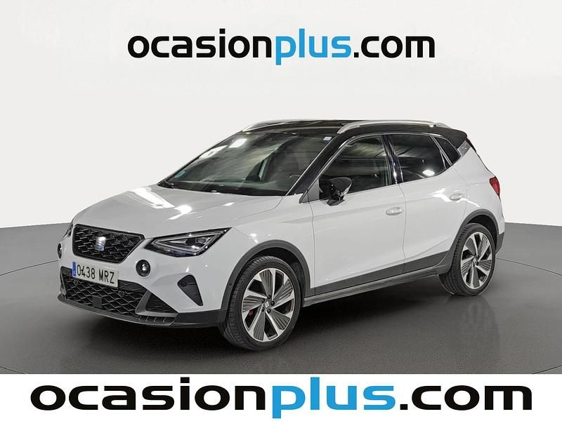 Usado Seat Arona FR 150 CV (110 kW) 2024 Blanco SUV