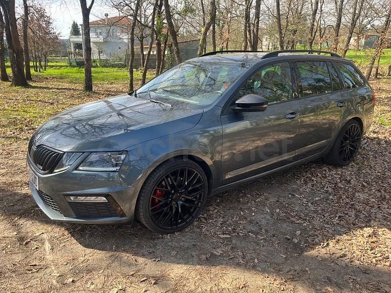 Usado Skoda Octavia RS 184 CV (135 kW) 2017 Gris / plata Familiar