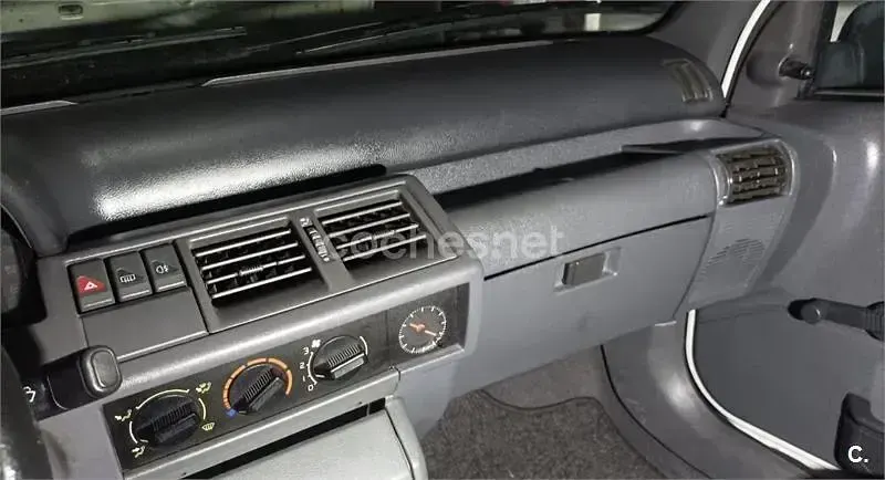 Usado Renault Clio 92 CV (67 kW) 1992 Blanco Utilitario